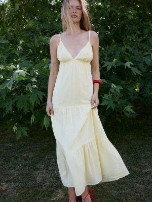 Obrázek produktu Stradivarius Dlouhé Šaty S Výstřihem Do V Pastel Yellow