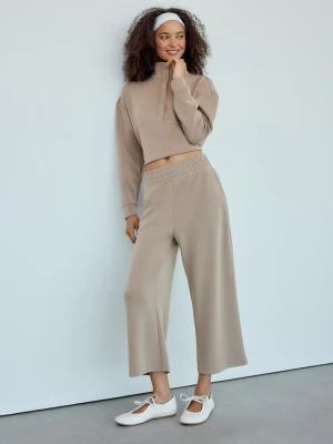 Obrázek produktu Stradivarius Kalhoty Culottes S Jemným Povrchem Beige