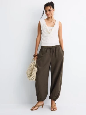 Obrázek produktu Stradivarius Kalhoty S Nízkým Sedem Tencel Brown