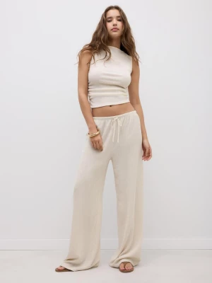 Obrázek produktu Stradivarius Kalhoty Straight Fit S Mačkaným Efektem Vanilla