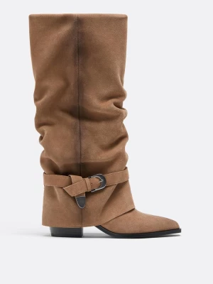 Obrázek produktu Stradivarius Kožené Kozačky Slouchy Na Podpatku Béžová