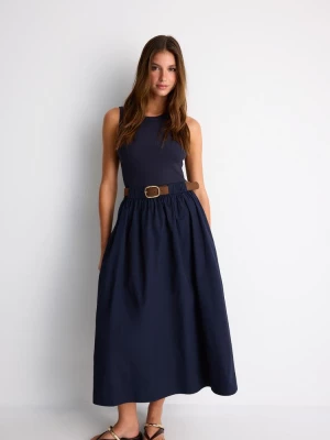 Obrázek produktu Stradivarius Midi Šaty Bez Rukávů S Páskem Z Kombinovaných Materiálů Dark Blue