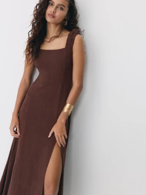 Obrázek produktu Stradivarius Midi Splývavé Šaty Se Zkříženými Zády Lněného Vzhledu Brown