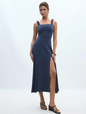 Obrázek produktu Stradivarius Midi Zavinovací Šaty Se Vzhledem Lnu A Otevřenými Zády Navy Blue