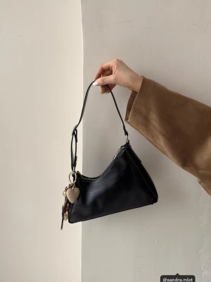 Obrázek produktu Stradivarius Mini Nepravidelná Taška Přes Rameno Black