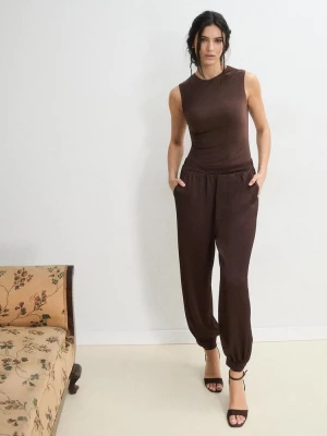 Obrázek produktu Stradivarius Overal Se Saténovým Halter Efektem Brown