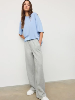 Obrázek produktu Stradivarius Oversize Tričko S Jemným Omakem Sky Blue