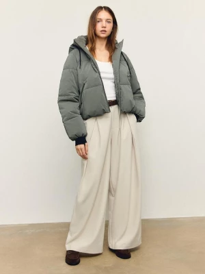 Obrázek produktu Stradivarius Prošívaná Bunda S Kapucí Khaki