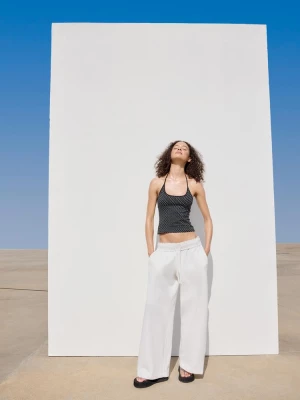 Obrázek produktu Stradivarius Rovné Jogger Kalhoty S Opraným Efektem Ecru