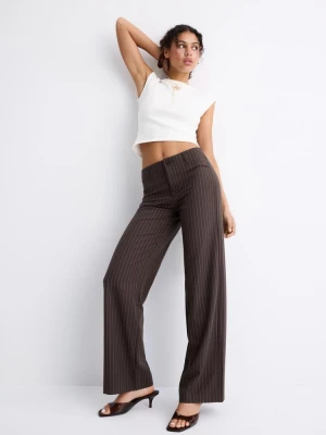 Obrázek produktu Stradivarius Slim Kalhoty Straight Fit Brown