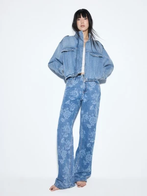 Obrázek produktu Stradivarius Straight Fit Džíny S Laserovým Květinovým Potiskem Středně Modrá