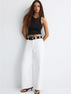 Obrázek produktu Stradivarius Top Basic S Vykrojenými Zády Black