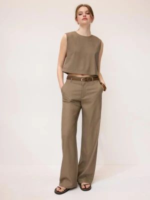 Obrázek produktu Stradivarius Top S Efektem Lnu A Vykrojenými Zády Brown