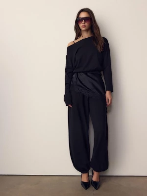 Obrázek produktu Stradivarius Tričko S Dlouhým Rukávem S Výstřihem Lodičkového Typu Black