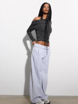 Obrázek produktu Stradivarius Tričko S Asymetrickým Výstřihem Dark Grey