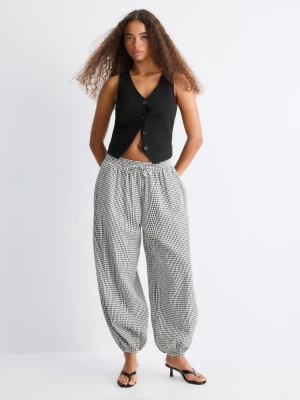 Obrázek produktu Stradivarius Vesta S Knoflíky S Efektem Lnu Black