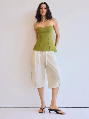 Obrázek produktu Stradivarius Vypasovaný Bandeau Top Se Srdíčkovým Výstřihem Olive Green