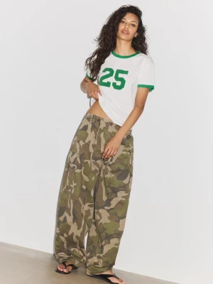 Obrázek produktu Stradivarius Vzorované Kalhoty Cargo Khaki
