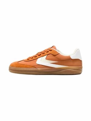 Obrázek produktu Tenisky Bershka oranžová