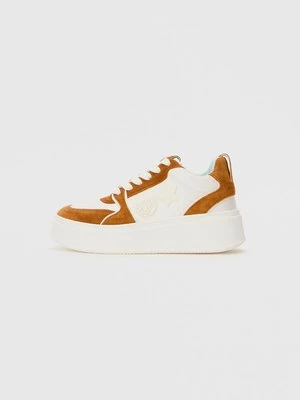 Obrázek produktu Tenisky CHIARA FERRAGNI