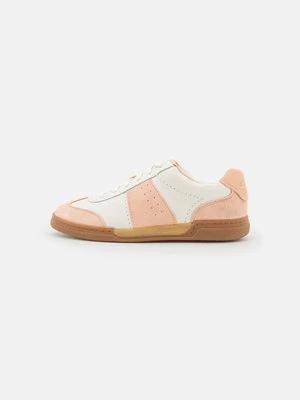 Obrázek produktu Tenisky Clarks