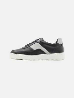 Obrázek produktu Tenisky Filling Pieces