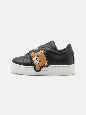 Obrázek produktu Tenisky Moschino