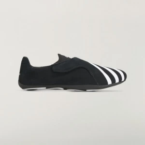Obrázek produktu Tenisky PW Vario Flat Earther Adidas