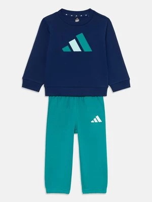 Obrázek produktu Tepláková souprava adidas performance