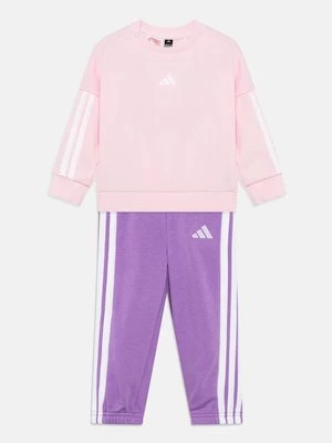 Obrázek produktu Tepláková souprava adidas performance