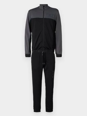 Obrázek produktu Tepláková souprava EA7 Emporio Armani