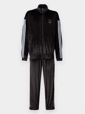 Obrázek produktu Tepláková souprava EA7 Emporio Armani
