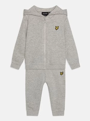 Obrázek produktu Tepláková souprava Lyle & Scott