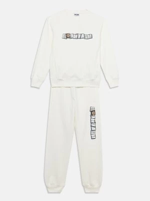 Obrázek produktu Tepláková souprava Moschino