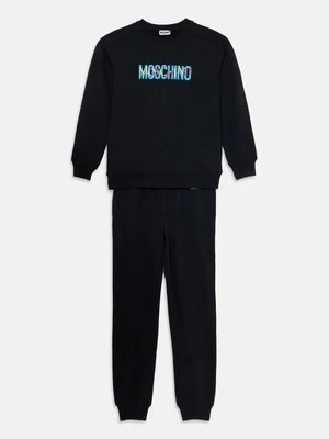 Obrázek produktu Tepláková souprava Moschino