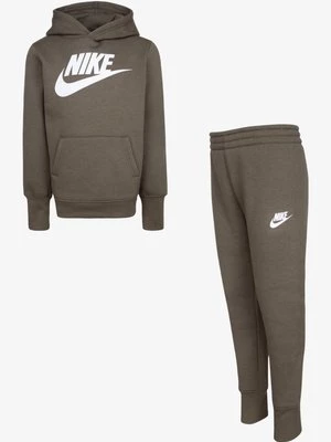 Obrázek produktu Tepláková souprava Nike khaki