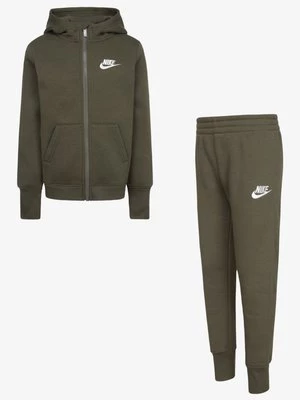 Obrázek produktu Tepláková souprava Nike khaki