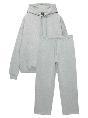 Obrázek produktu Tepláková souprava PULL&BEAR