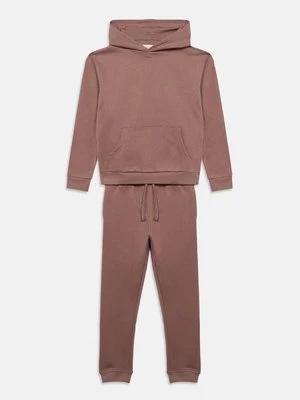 Obrázek produktu Tepláková souprava Yourturn Kids