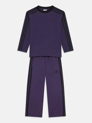 Obrázek produktu Teplákové kalhoty adidas Originals