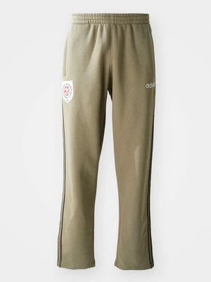 Obrázek produktu Teplákové kalhoty adidas Originals