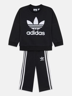 Obrázek produktu Teplákové kalhoty adidas Originals