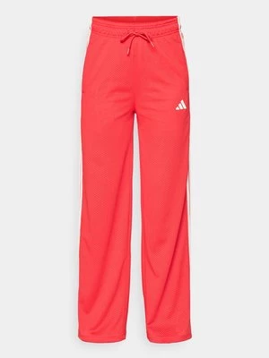 Obrázek produktu Teplákové kalhoty adidas Sportswear