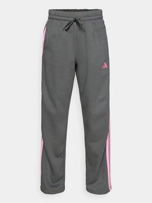 Obrázek produktu Teplákové kalhoty adidas Sportswear
