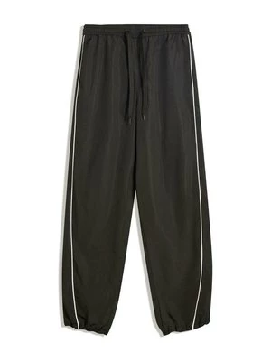 Obrázek produktu Teplákové kalhoty Bershka