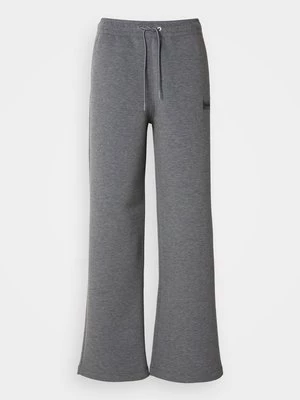 Obrázek produktu Teplákové kalhoty Calvin Klein Jeans