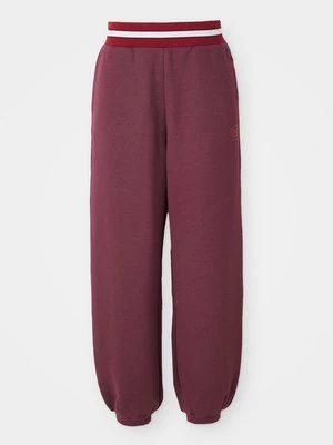 Obrázek produktu Teplákové kalhoty EA7 Emporio Armani
