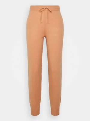 Obrázek produktu Teplákové kalhoty Lyle & Scott