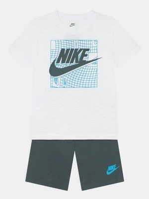 Obrázek produktu Teplákové kalhoty Nike