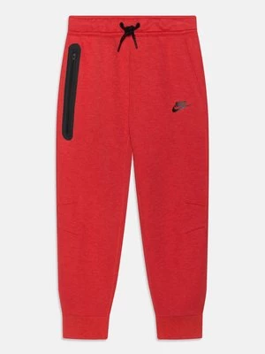 Obrázek produktu Teplákové kalhoty Nike červená